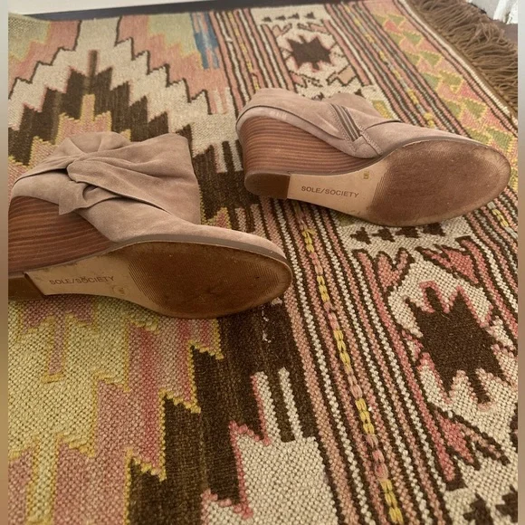 Sole Society Blush Ankle Boots with Wedge Heel - Picture 4 of 4